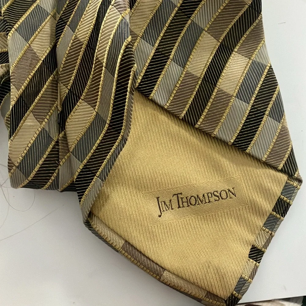 FINAL MARKDOWN Men’s Jim Thompson tie